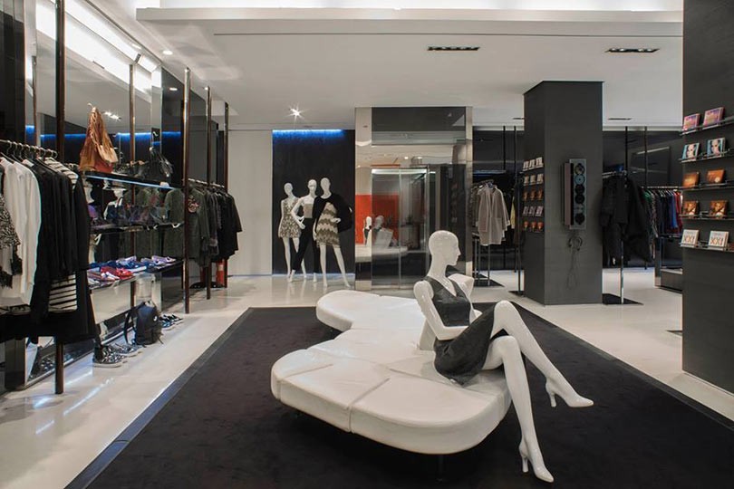 Gio Moretti - Abbigliamento Uomo Donna a Milano | ShoppingMap.it
