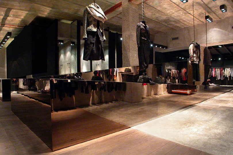 Antonioli Milano Clothing Store In Milano Yourshoppingmap Com