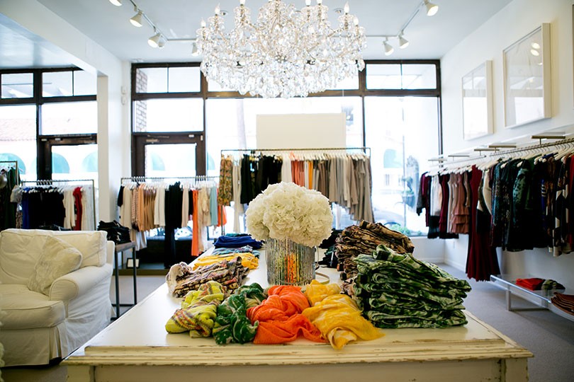 kalmeren Gluren Dood in de wereld Elyse Walker Palisades - Clothing store in Los Angeles | YourShoppingMap.com kalmeren Gluren Dood in de wereld Elyse Walker Palisades - Clothing store in Los Angeles | YourShoppingMap.com