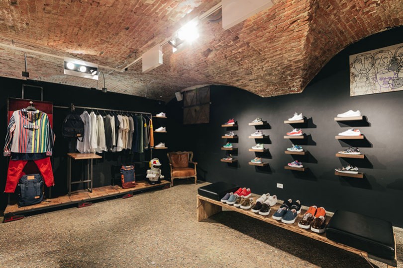 air jordan shop bologna