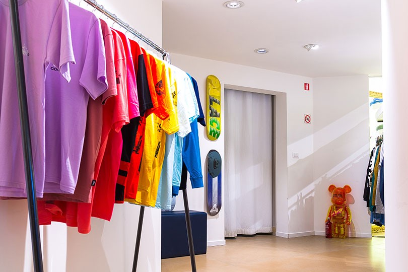 Maison Studio Abbigliamento Uomo Donna A Bisceglie Shoppingmap It