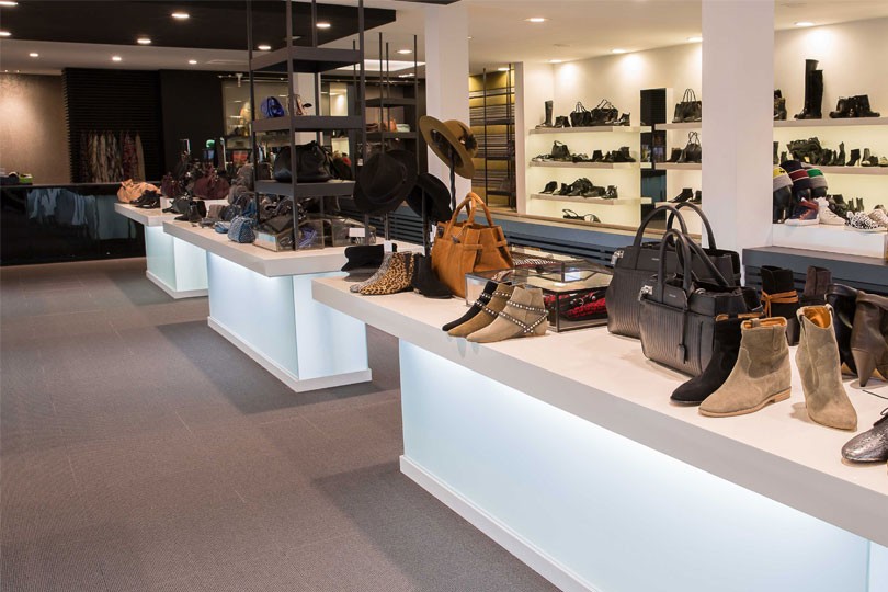 Mayke Abbigliamento Uomo Donna a Oisterwijk ShoppingMap.it