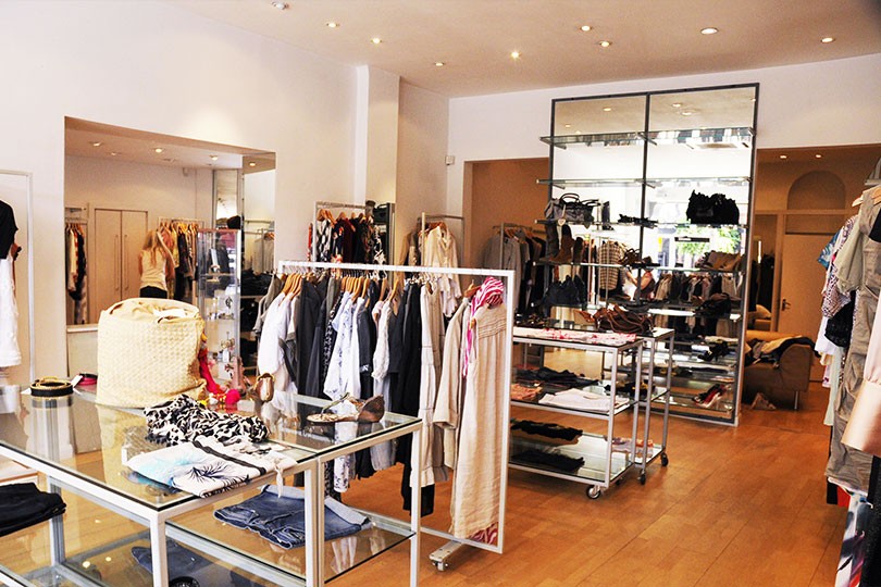 Question Air Clothing store in Londra