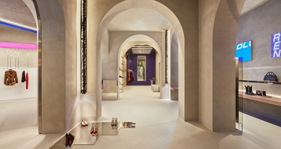 Cuccuini Livorno Woman