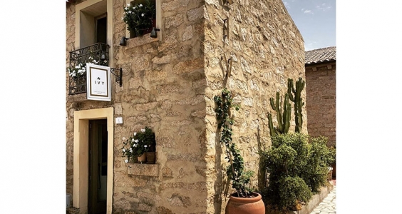 Ivy Bazar San Pantaleo