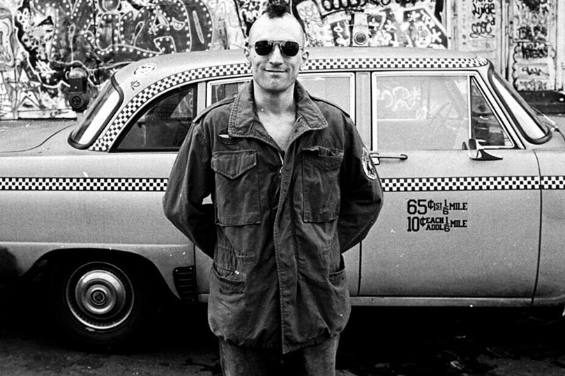 Un capo versatile, iconico, dal fascino vintage, antitesi della formalità